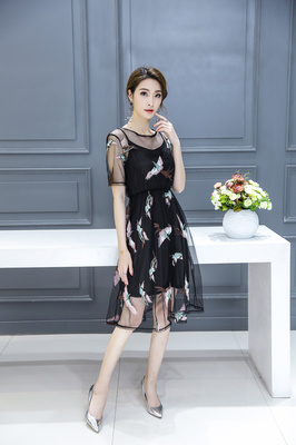 连衣裙模特拍图 女装模特拍照 电商服装模特拍摄摄影
